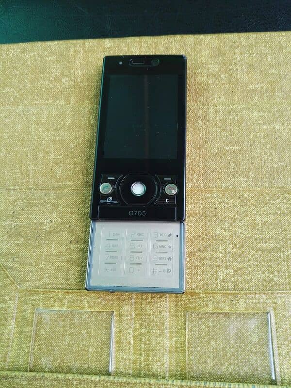 Sony Ericsson G705 Slide, Original, Foreign used, Keypad, Nokia 0