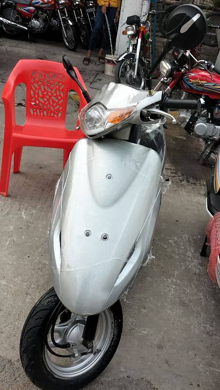 Honda Dio 4 STOCK 0