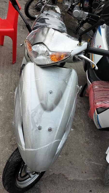 Honda Dio 4 STOCK 1