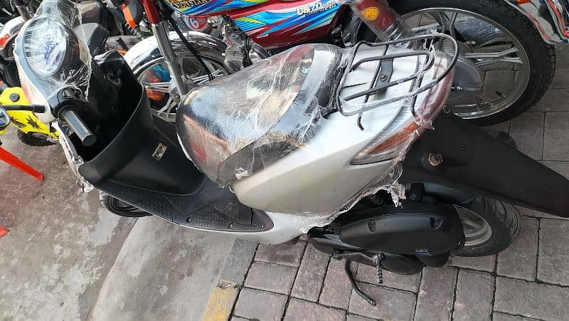 Honda Dio 4 STOCK 11