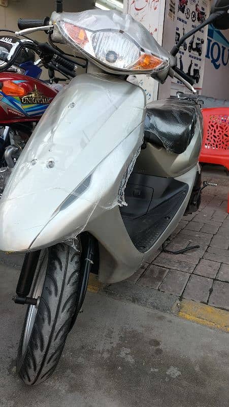 Honda Dio 4 STOCK 13