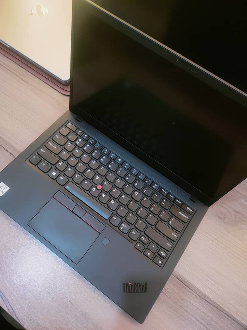 Lenovo X1 Carbon ThinkPad 8th-Gen i5 0