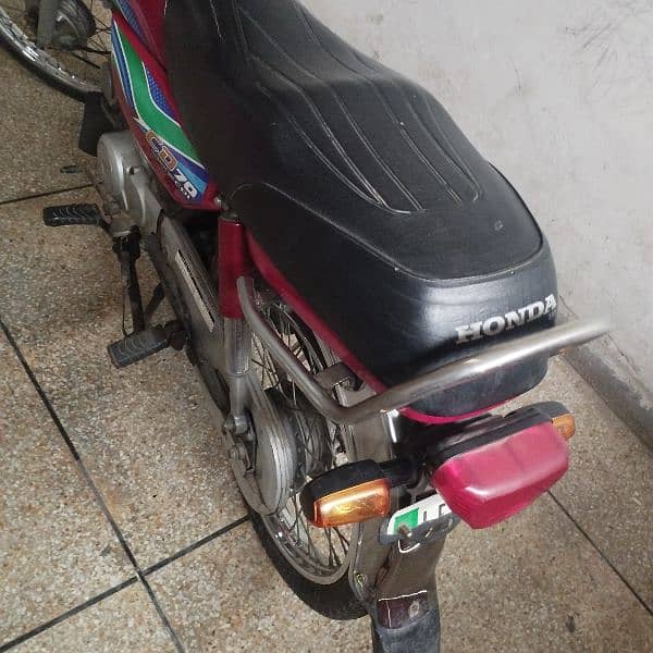 Honda CD 70 ( model 2018) 2