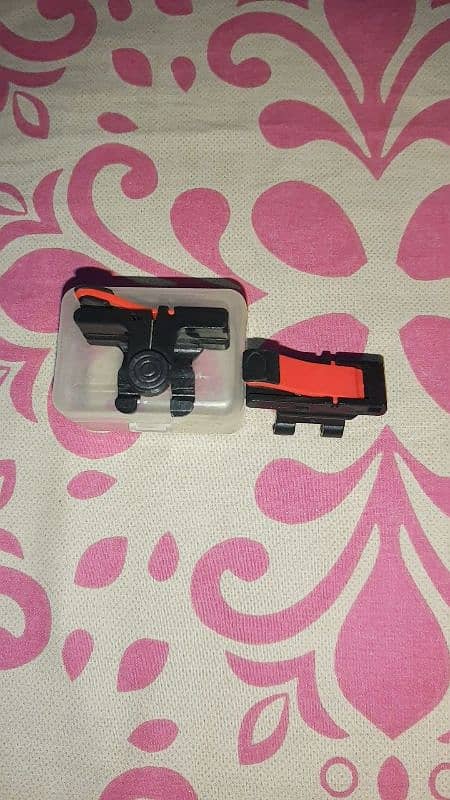 gaming trigger red or black color 0