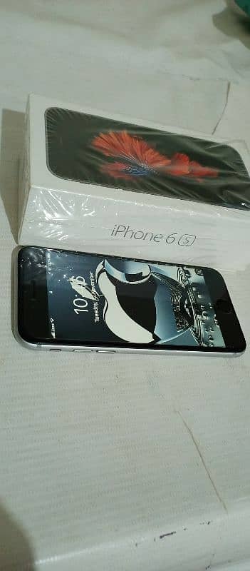 iPhone 6s 64Gb 0