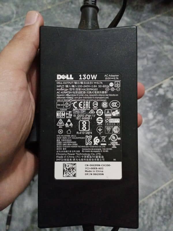 Dell 130W Laptop Charger 0