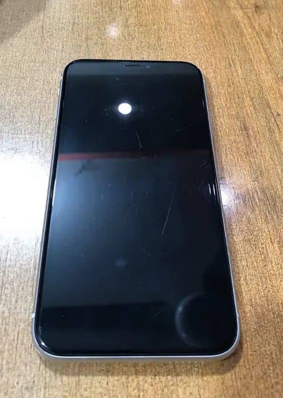 iPhone XR  10/10 Non pta 1