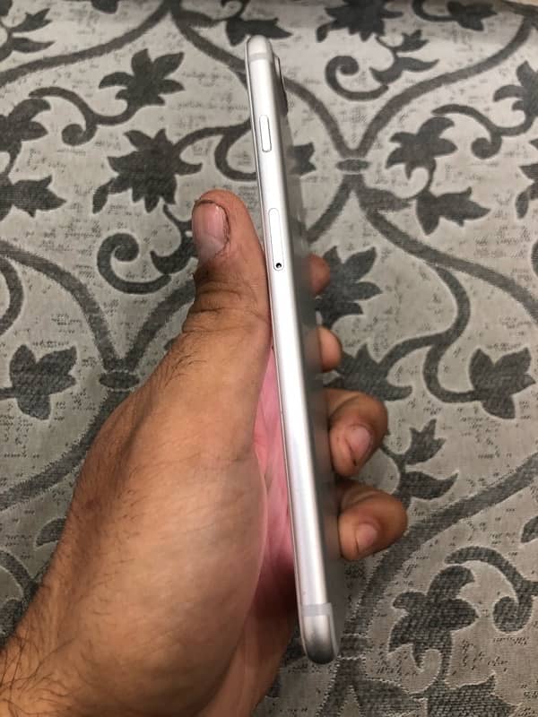 iphone 7plus 32gb pta approved 0