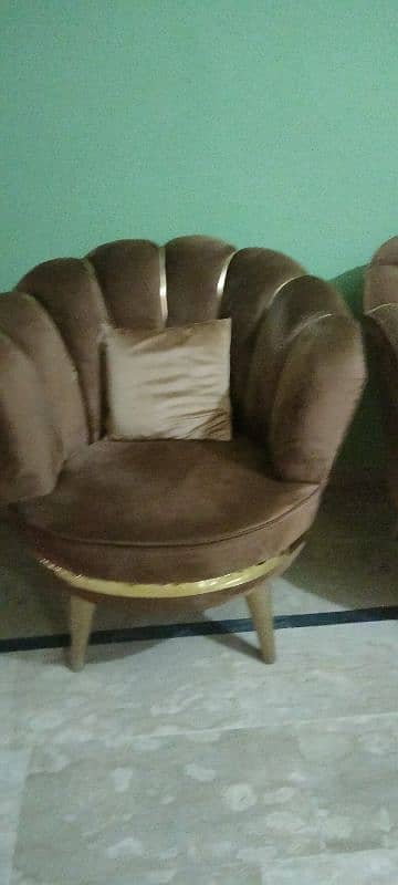 Two sofa chair, like a coffee chair, condition new h 2