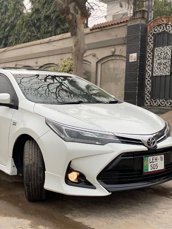 Toyota Altis Grande 2018 3