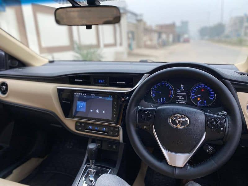 Toyota Altis Grande 2018 9