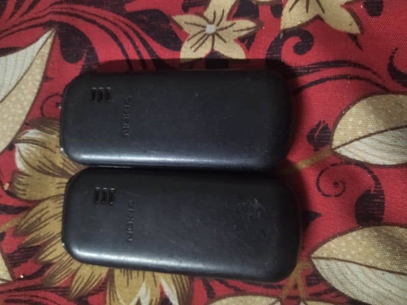 2 Nokia 1280 sets 1