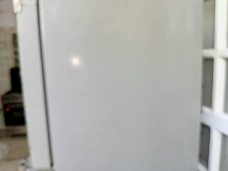 Haier Refrigerator - 250L, Urgent Sale, Glass Broken but Fully Size 1