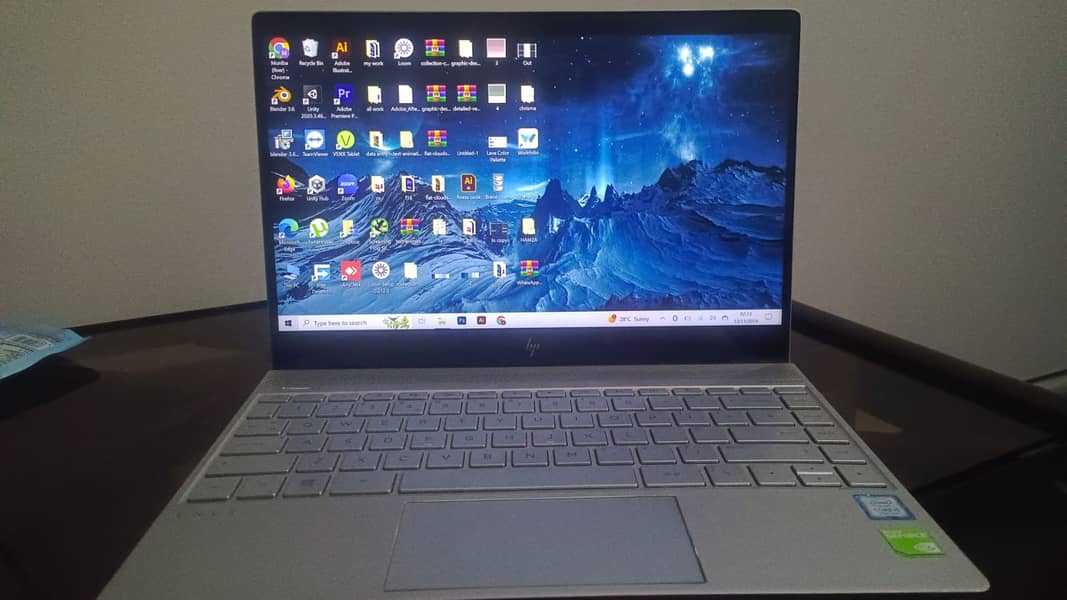 HP Envy i5 7th gen 14inch touch screen 0