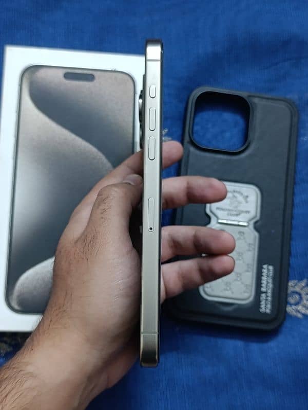 iphone 15 pro max 256gb HK (Pta Approved) Natural Titanium 1