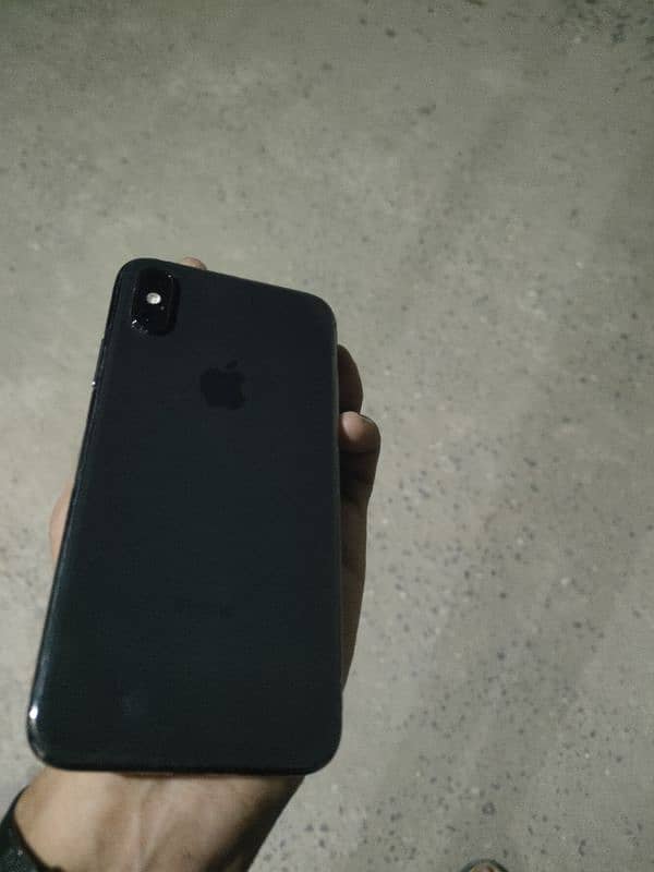 iphone XS good condition 2