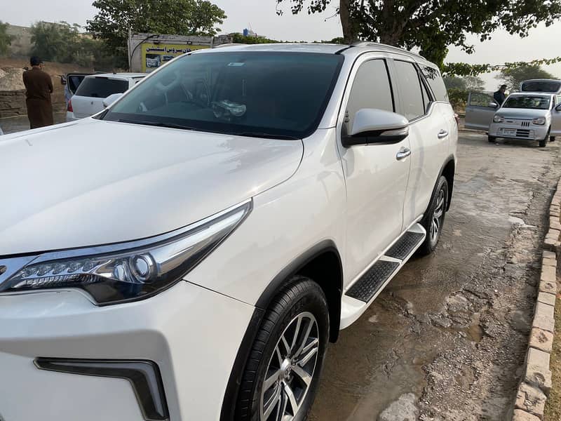 Toyota Fortuner Sigma 2017 4×4 9