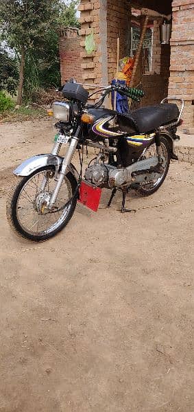 Honda 70cc 2012 model 8/10 condition all ok price 60000 8