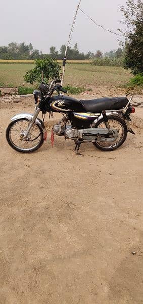 Honda 70cc 2012 model 8/10 condition all ok price 60000 10