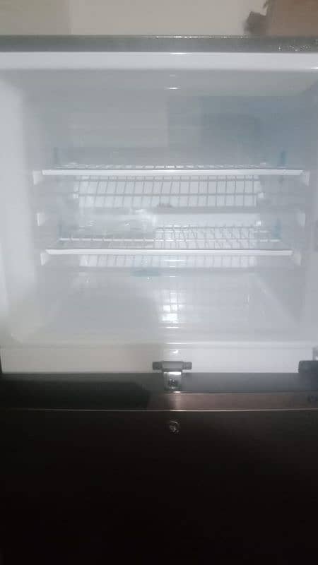 dawlance refrigerator for sell 4