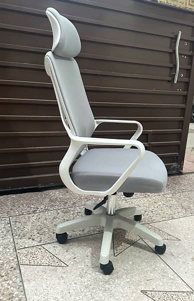 Office chair - Grey mesh chair 2