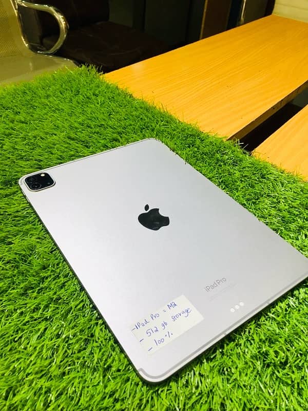 iPad Pro (M2) 4