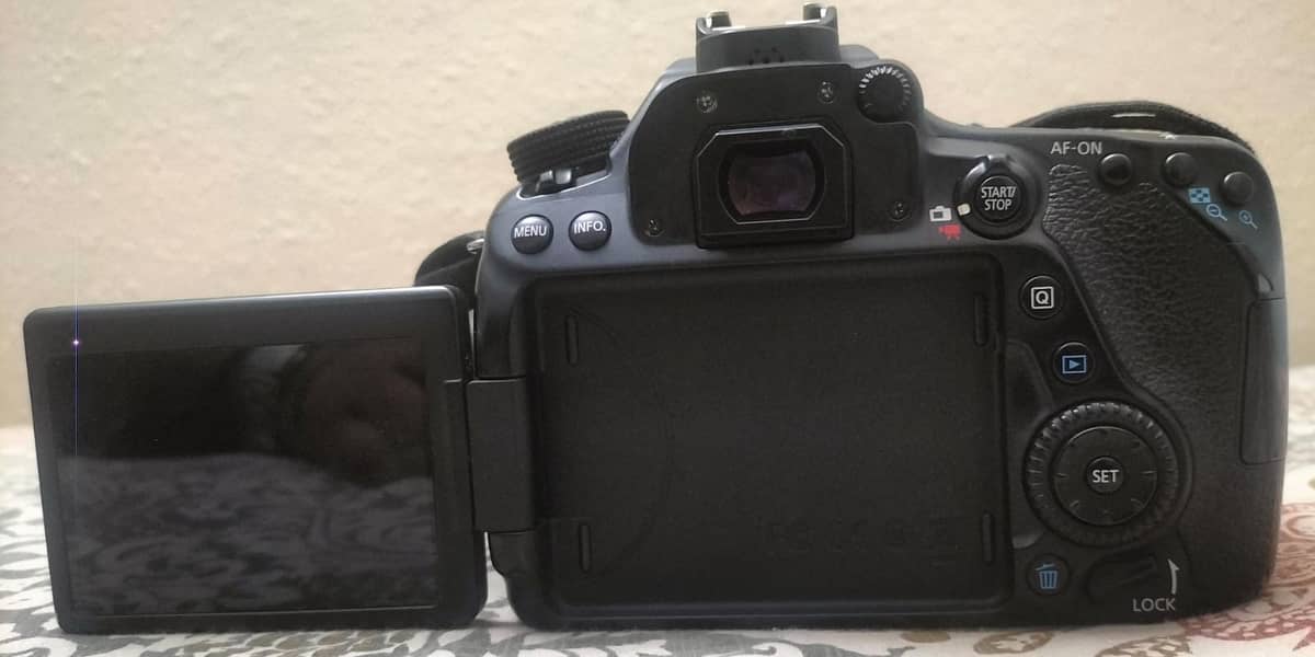 used like brand new canon EOS 80 D with EFS 10-18mm lense for sale 3