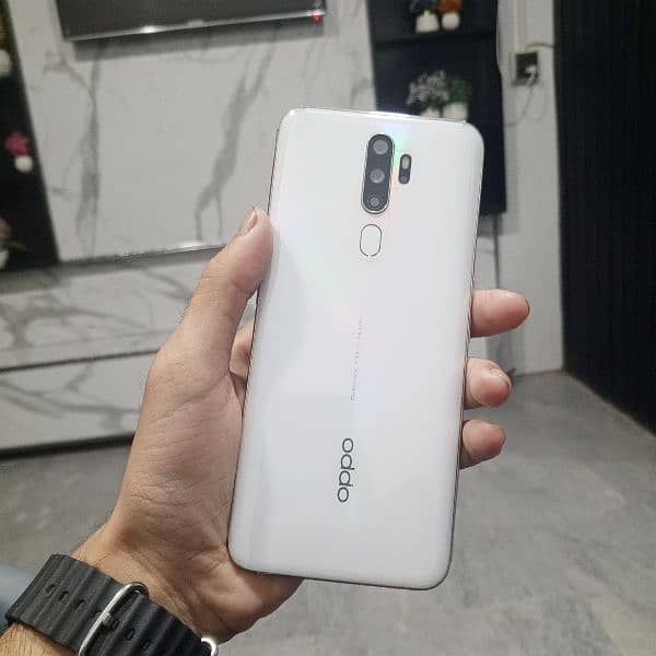 Oppo a5 20/20 1