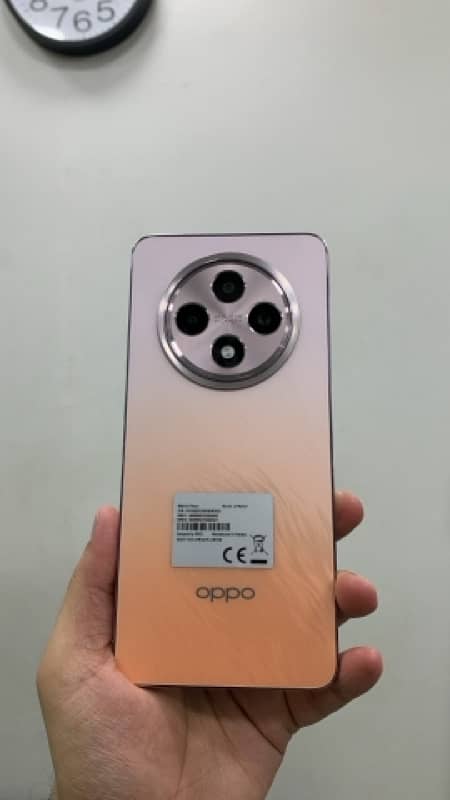 oppp Reno 12F 5g 12/256 0