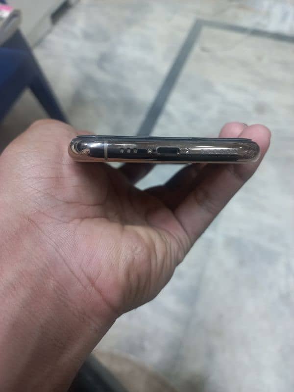 Iphone 11 pro 64gb factory unlock 2