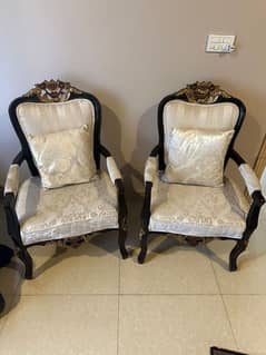 two chairs and deewan 4 sale on reasonable price