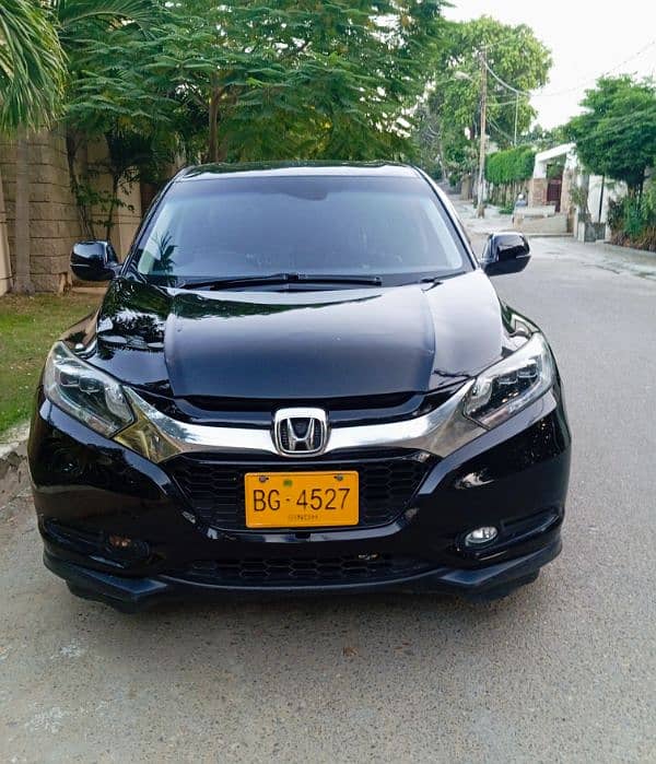 Honda Vezel 2014 fully Genuine 1st owner scratchless 1