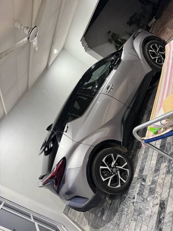 Toyota C-HR 2018 4