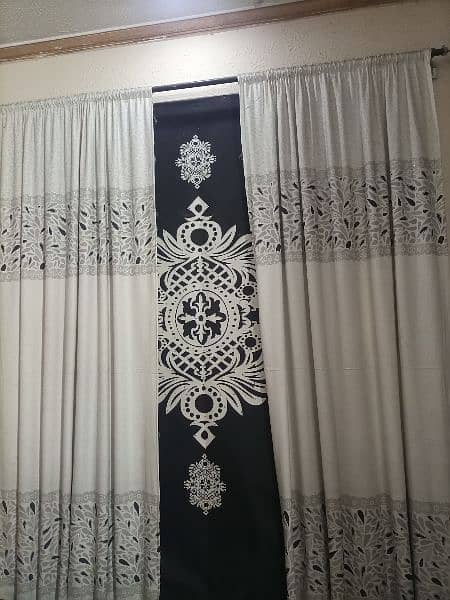 Curtains 0