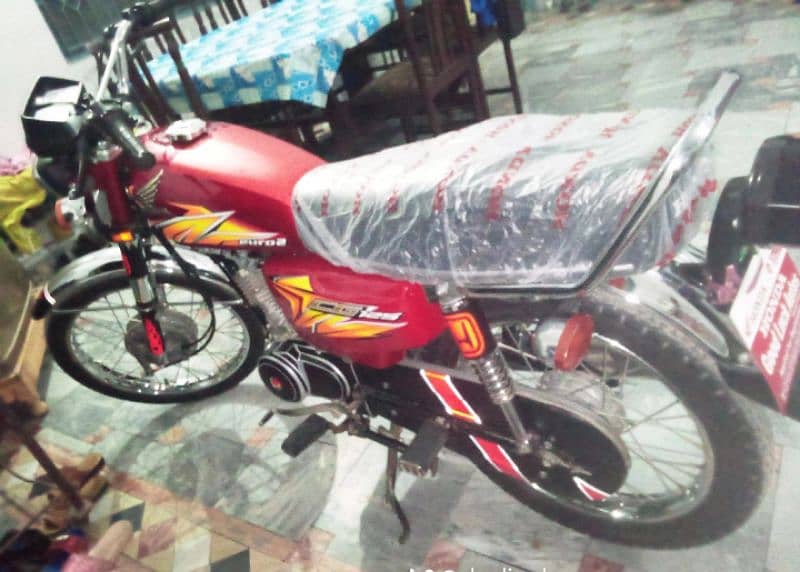 Honda 125 2021 Last month reg 2023 3