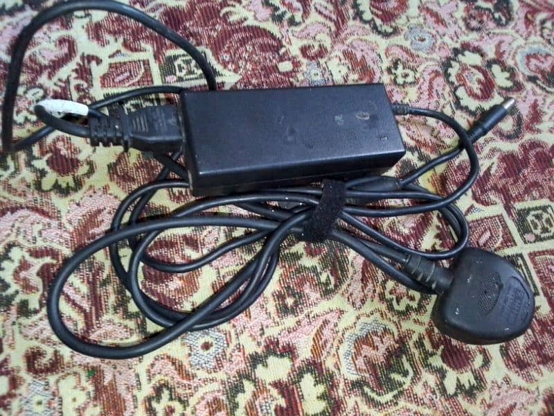 laptop charger 0