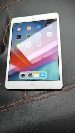 I pad Mini 2 Full Fresh 6hours battery time Like full new