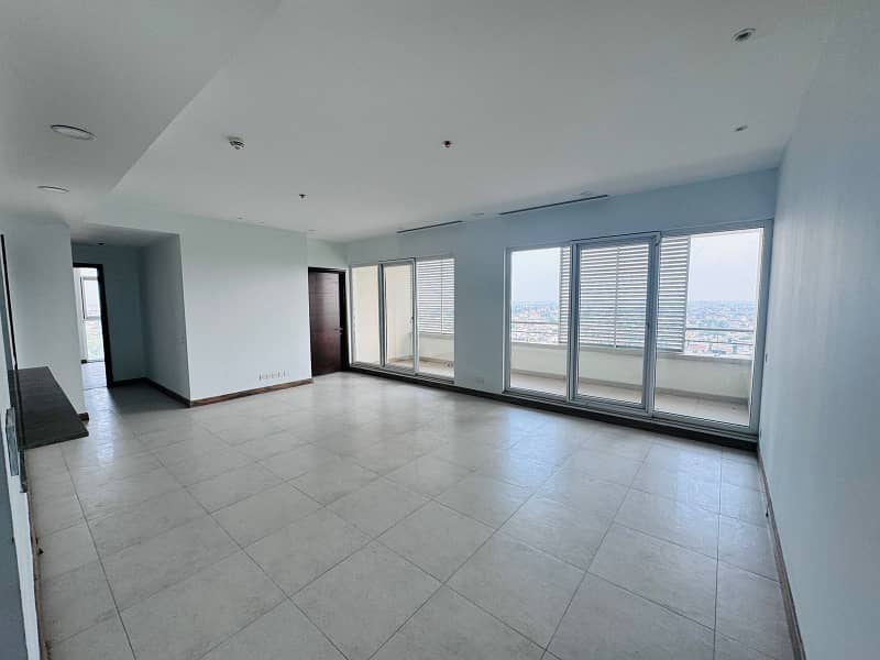 Brand New 3 Bedroom Apartment ready to move on 12th Floor 1