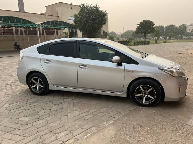 Toyota Prius 2012/15 S Les 1.8 3