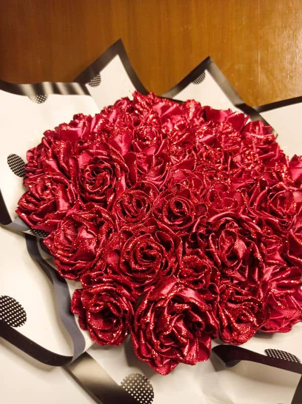 Satin(silk) glitter roses bouquet 1