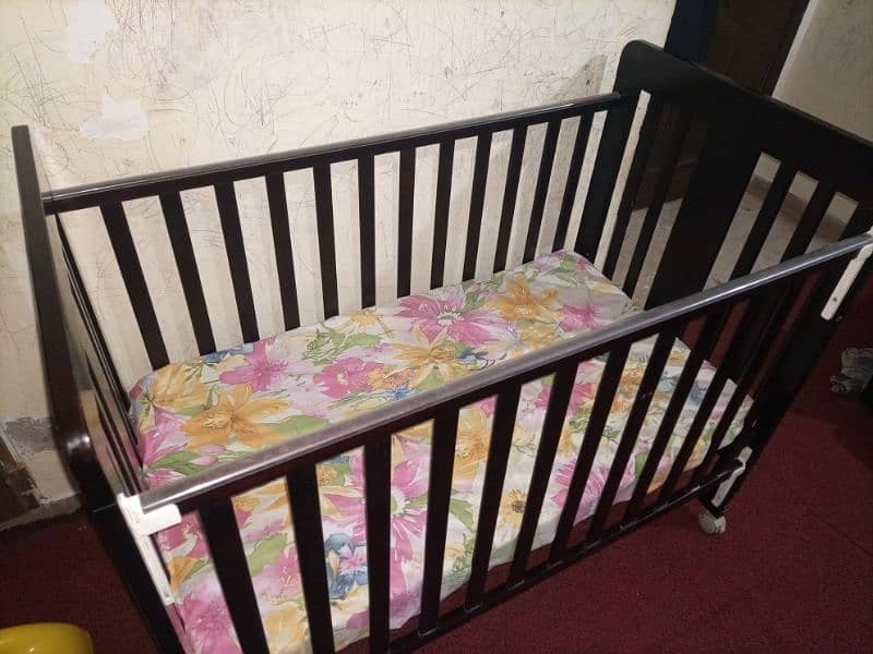 Baby cot 0