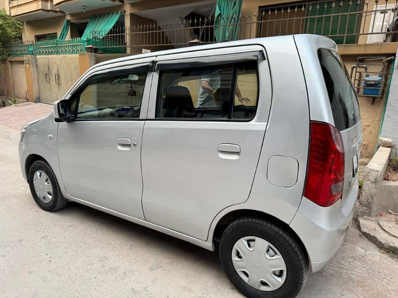 Suzuki Wagon R 2017 3