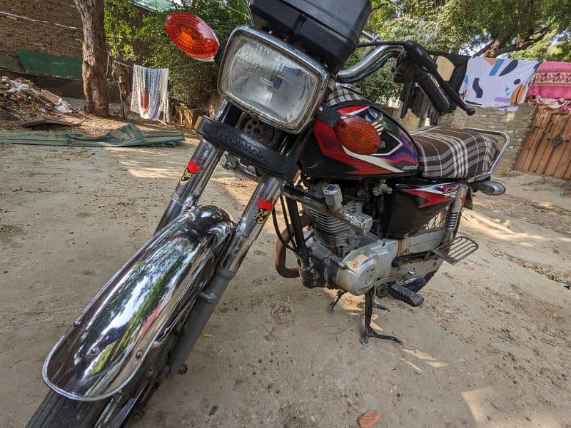 HONDA 125 GENUINE MODEL 2017 3