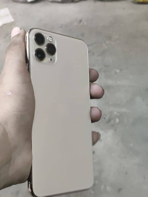 IPHONE 11 PRO MAX NON PTA 1