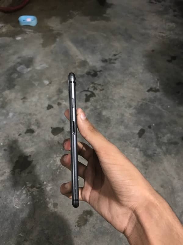 iPhone 8 Plus non pta 64gb 4