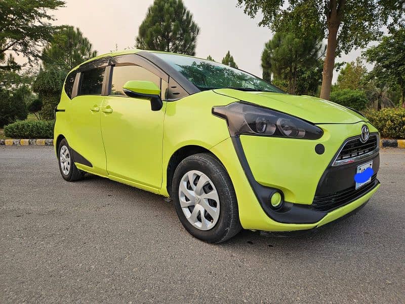 Toyota Sienta 2015 2