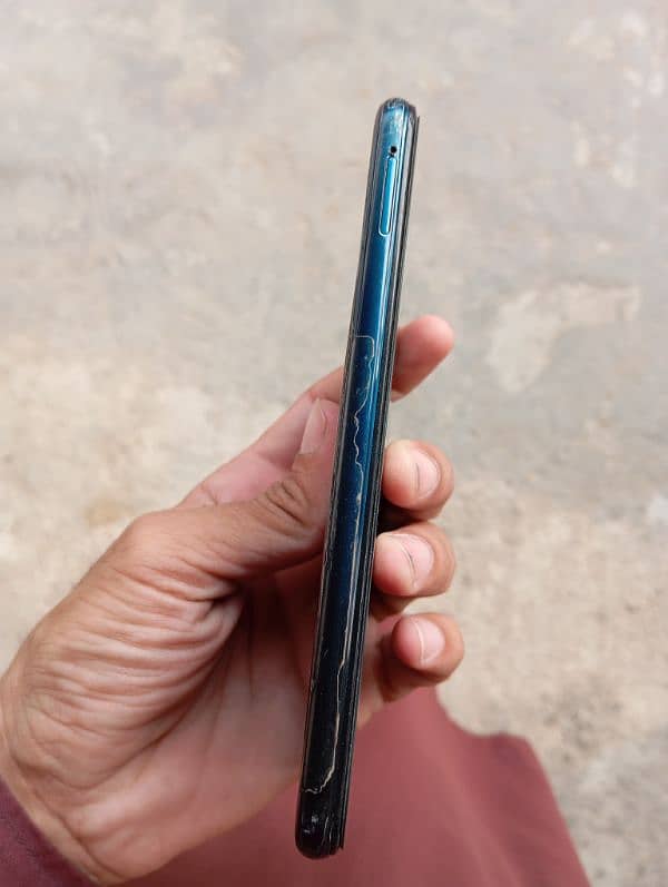 vivo y 11 urgent for sale 5