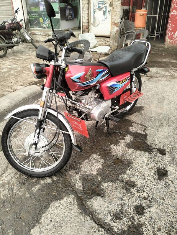 Honda 125 10/7/2024 6