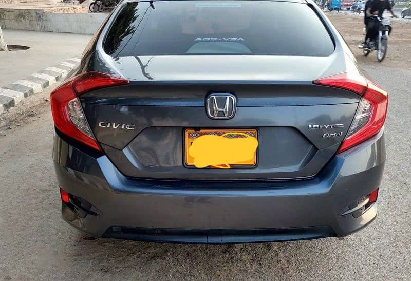 Honda Civic  2017 3