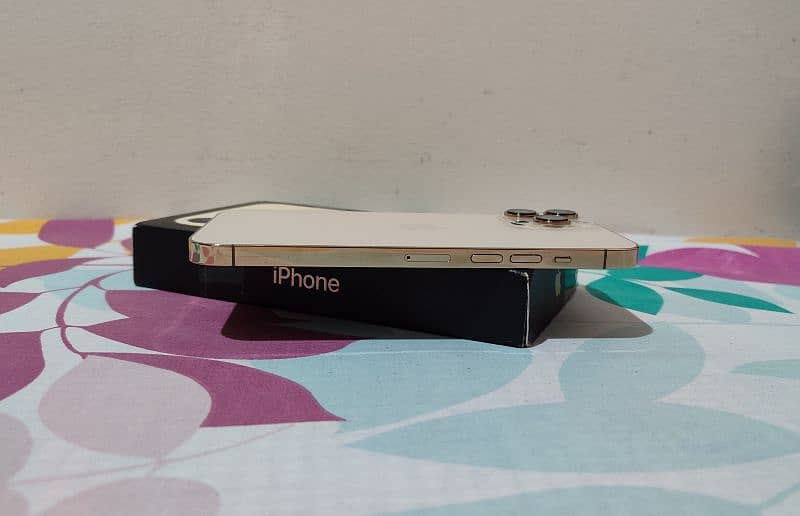 iphone 13 pro Max, PTA Approved,256GB 5